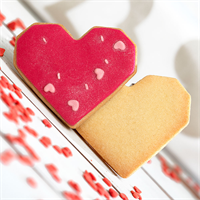 TAGLIAPASTA CUORE PLASTICA